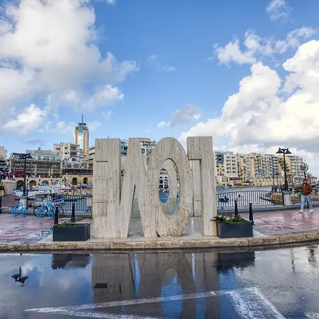 St Julian's 2br With Private Jacuzzi *