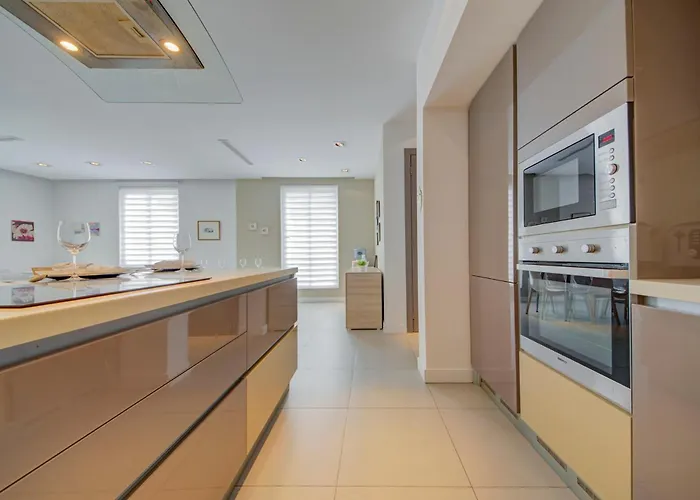 Appartement St Julian's 2br With Private Jacuzzi