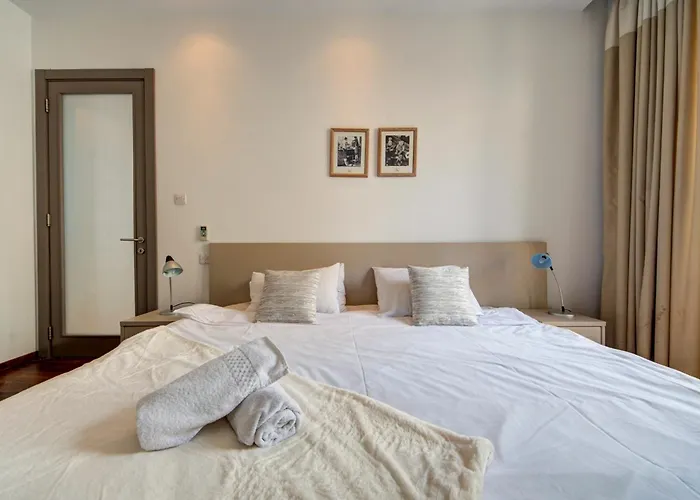 St Julian's 2br With Private Jacuzzi Appartement