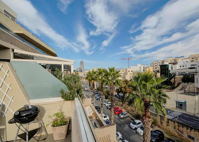 St Julian's 2br With Private Jacuzzi Apartament