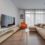 St Julian's 2br With Private Jacuzzi * San Ġiljan