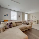 St Julian's 2br With Private Jacuzzi *