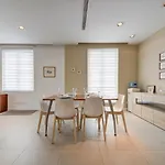 St Julian's 2br With Private Jacuzzi Apartman *