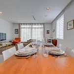 St Julian's 2br With Private Jacuzzi San Ġiljan
