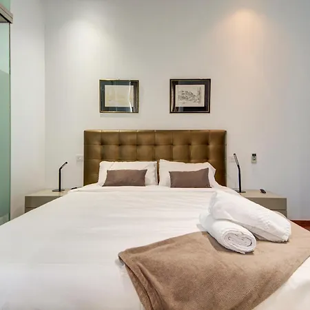 شقة St Julian's 2br With Private Jacuzzi سانت جوليان