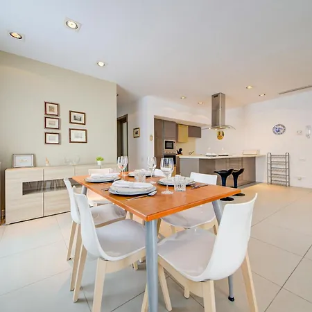 St Julian's 2br With Private Jacuzzi شقة