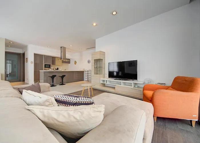 St Julian's 2br With Private Jacuzzi Apartmán