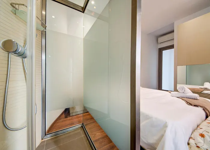 St Julian's 2br With Private Jacuzzi