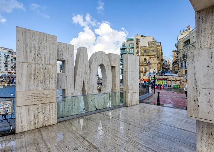 شقة St Julian's 2br With Private Jacuzzi *